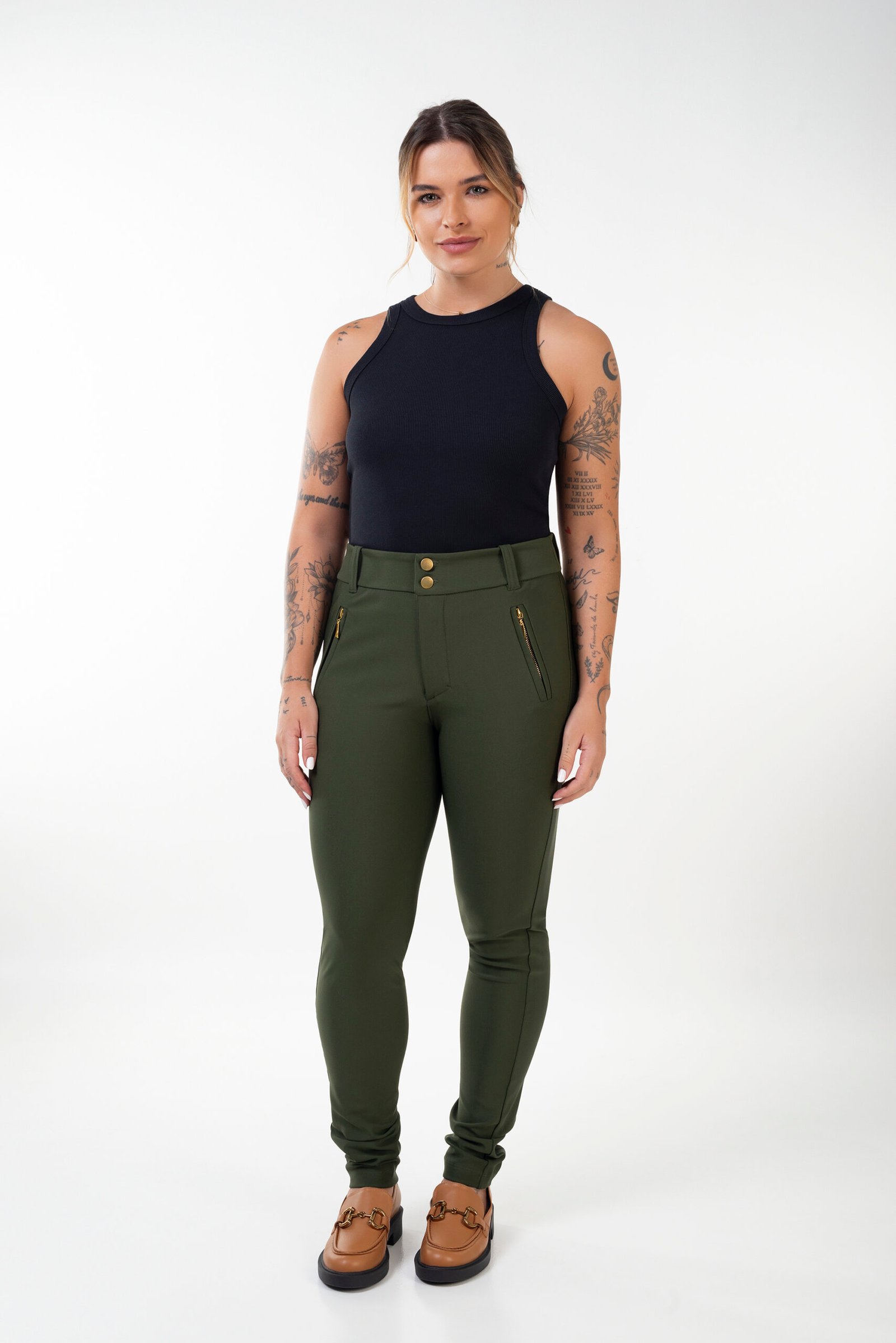 CALÇA FLAVIA RECORTE MONTARIA 