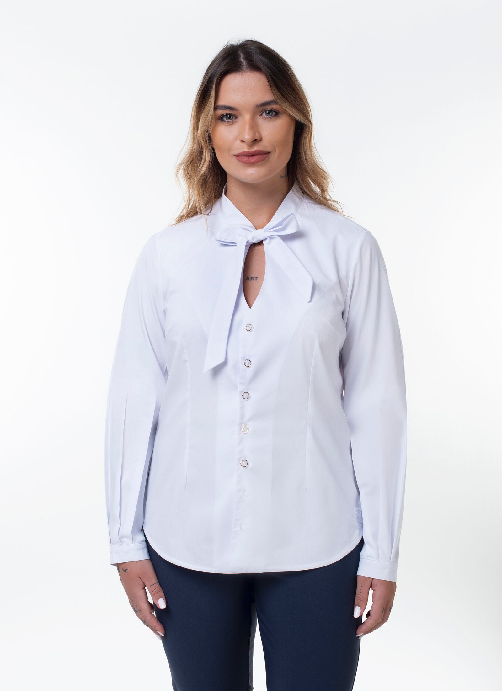 CAMISA EULINDA DECOTE COM LAÇO