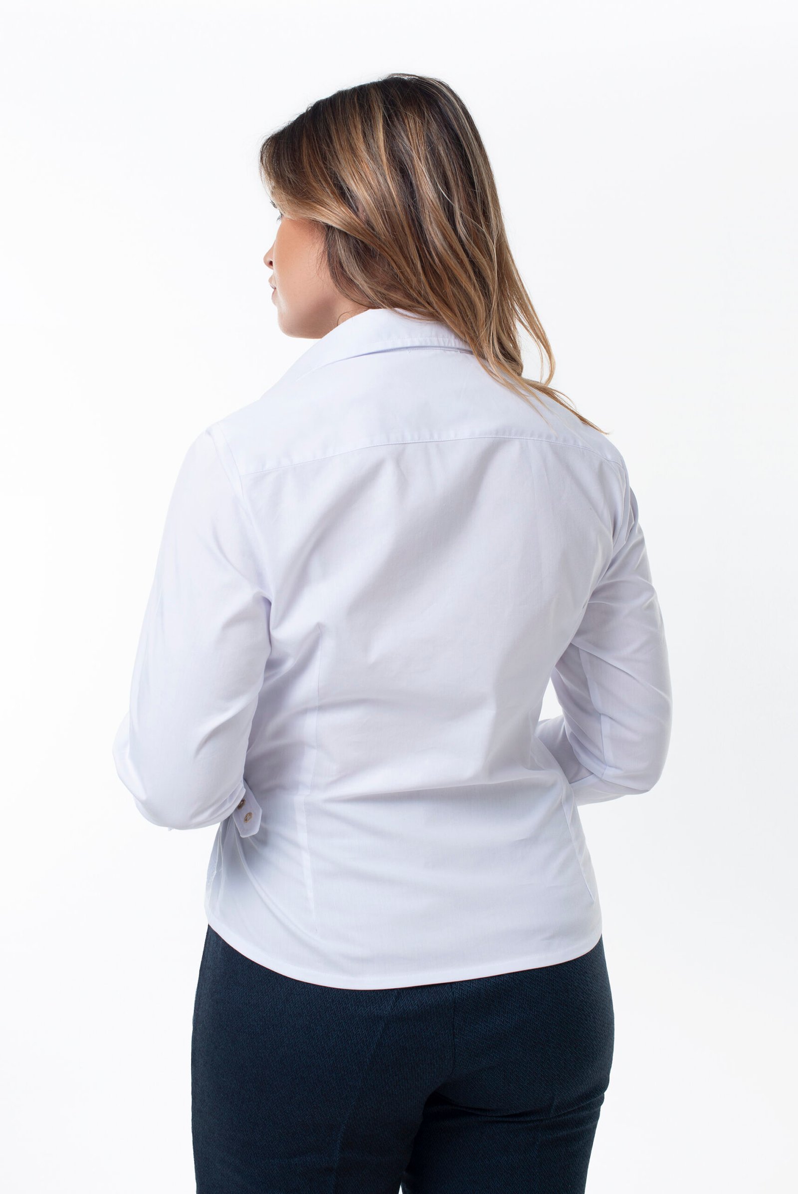 CAMISA HELENA FIVELA DOURADA, BOTÕES TRANSPARENTES C/ FILETE DE OURO, ALGODÃO/ POL/ ELASTANO