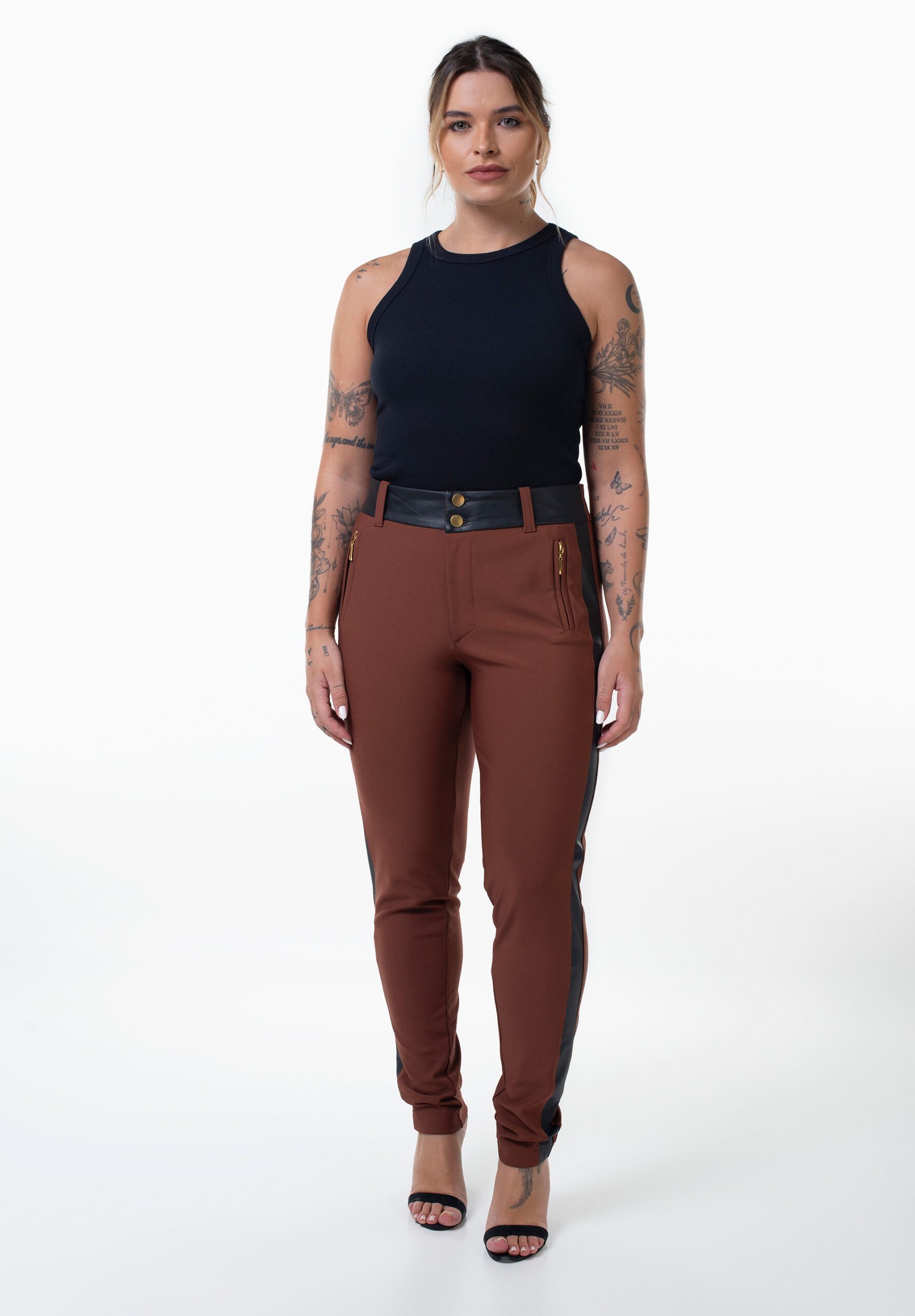 CALÇA TOUREIRO /COURO LEGITIMO 4 ZIPERS DOURADOS