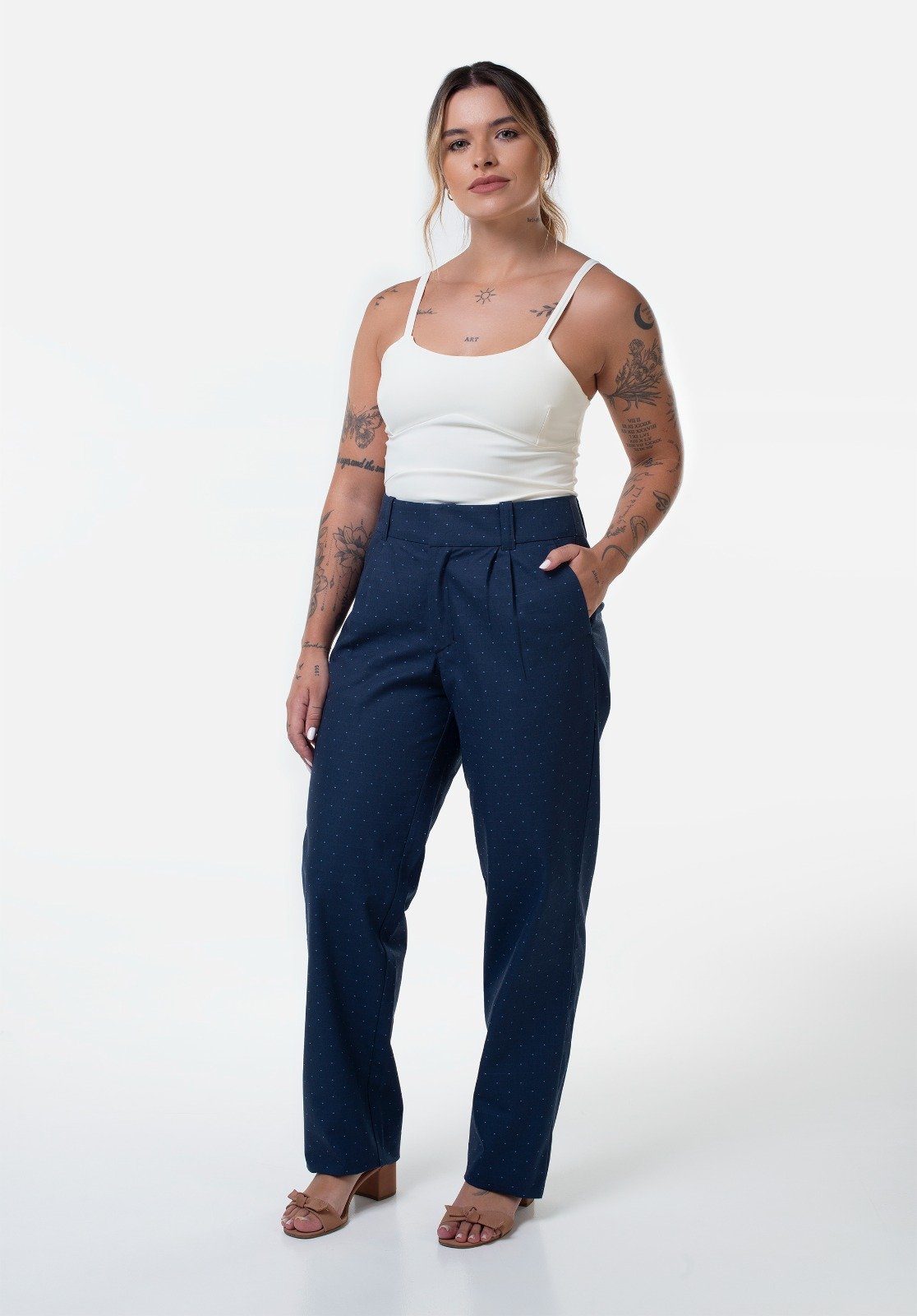 BLUSA REGATA LENIR ALÇAS AJUSTAVEIS MALHA ALFAIATARIA- BL001